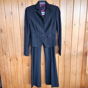 THE LIMITED Drew Fit Womens Suit, Black & White Pinstripe, Size 2